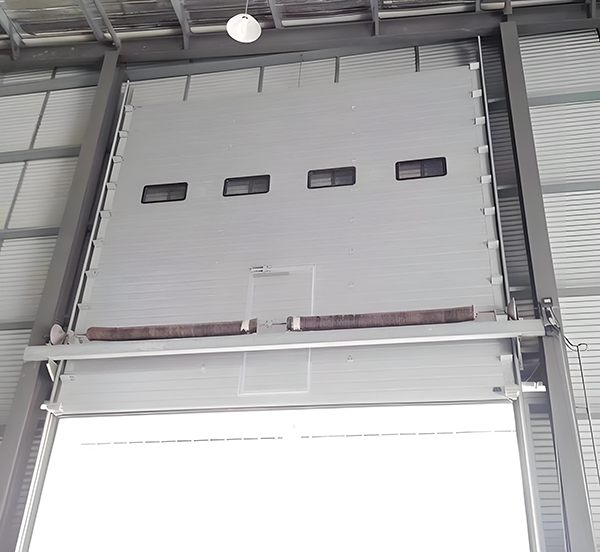 民丰工业滑升门