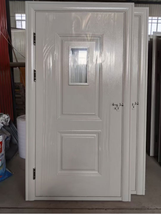 民丰学校教室门