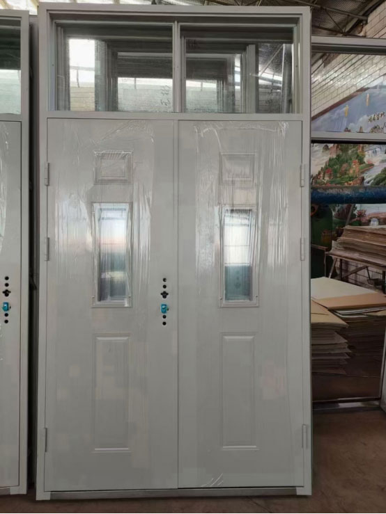 民丰学校教室门