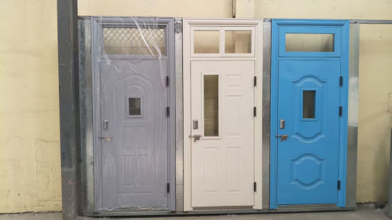 民丰学校教室门